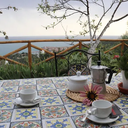 La Terrazza Del Duca Apartmán *